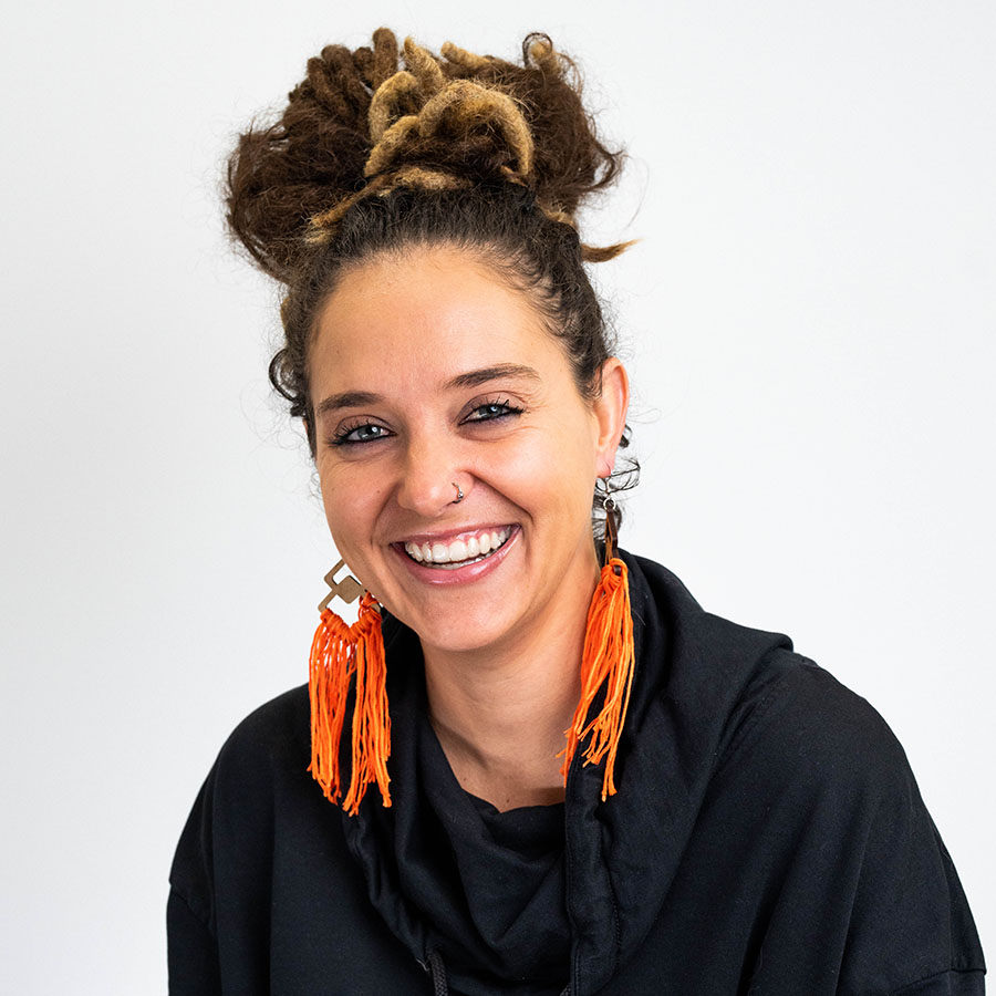 Lente Deminey-Smith Admin | Lente Deminey-Smith